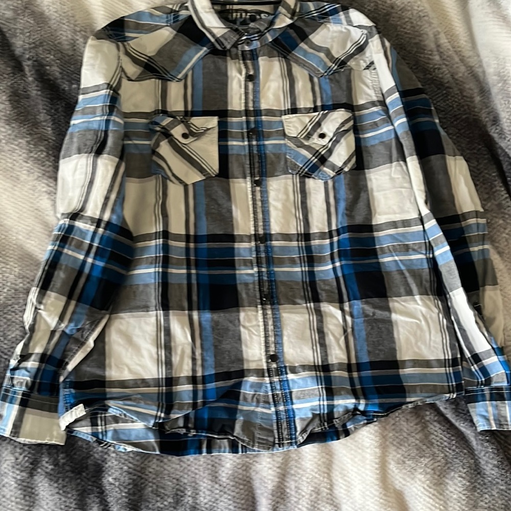 XL Button Up